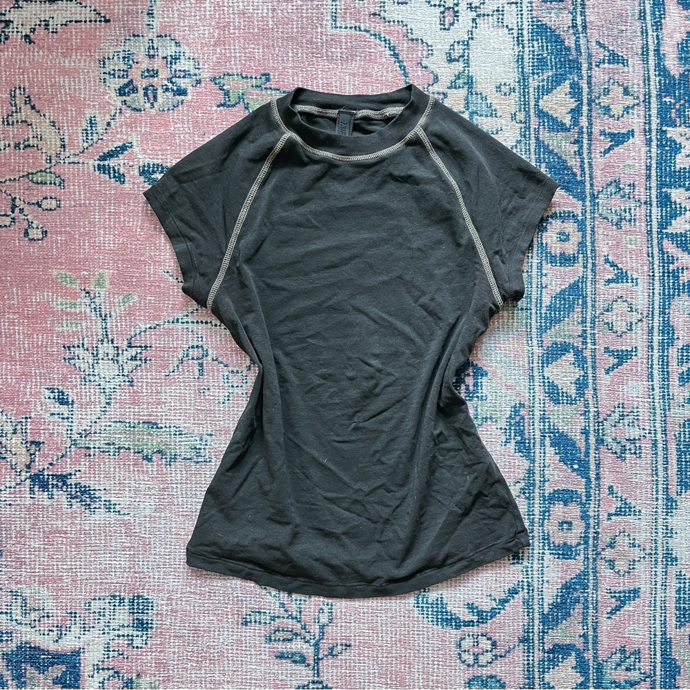 (SOLD) SKIMS New Vintage Sport Raglan T-Shirt in Washed Onyx in XS